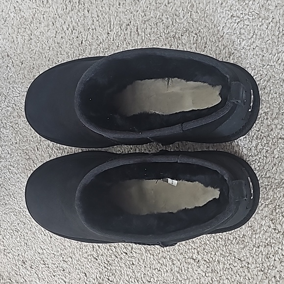 UGG Classic Ultra Mini Boots - Picture 3 of 5